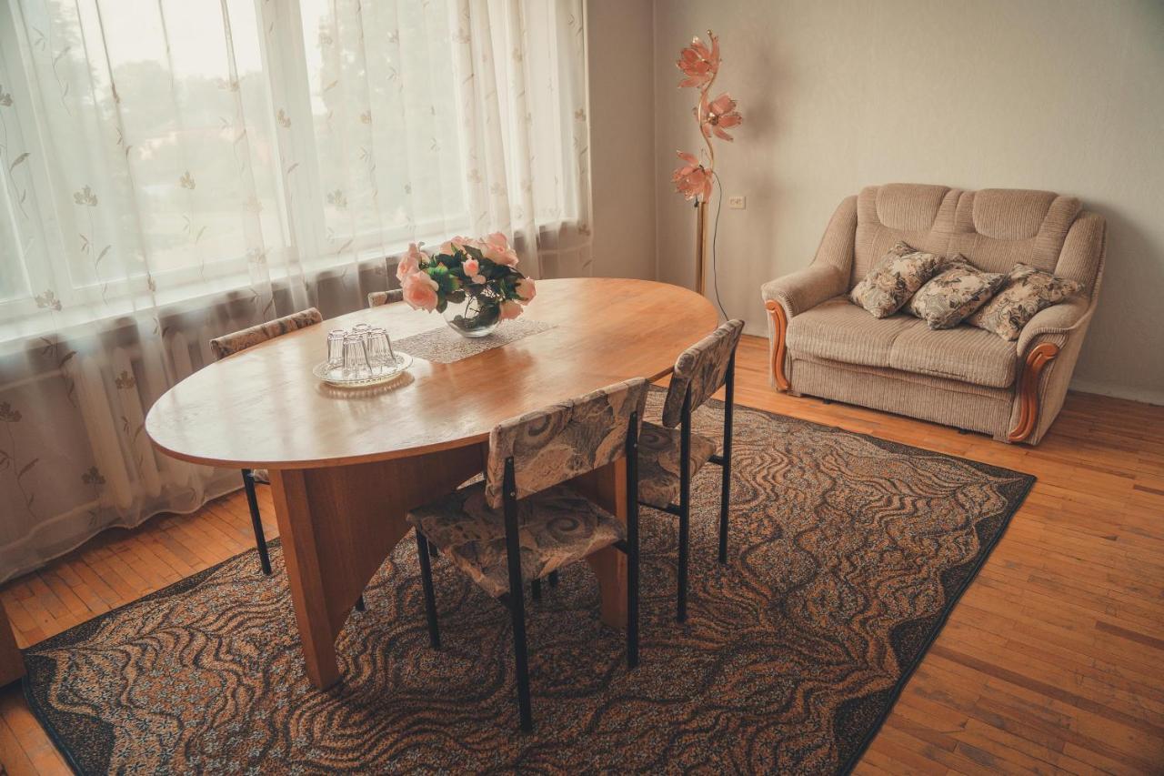 Hotell Paeaesuke Jõhvi エクステリア 写真