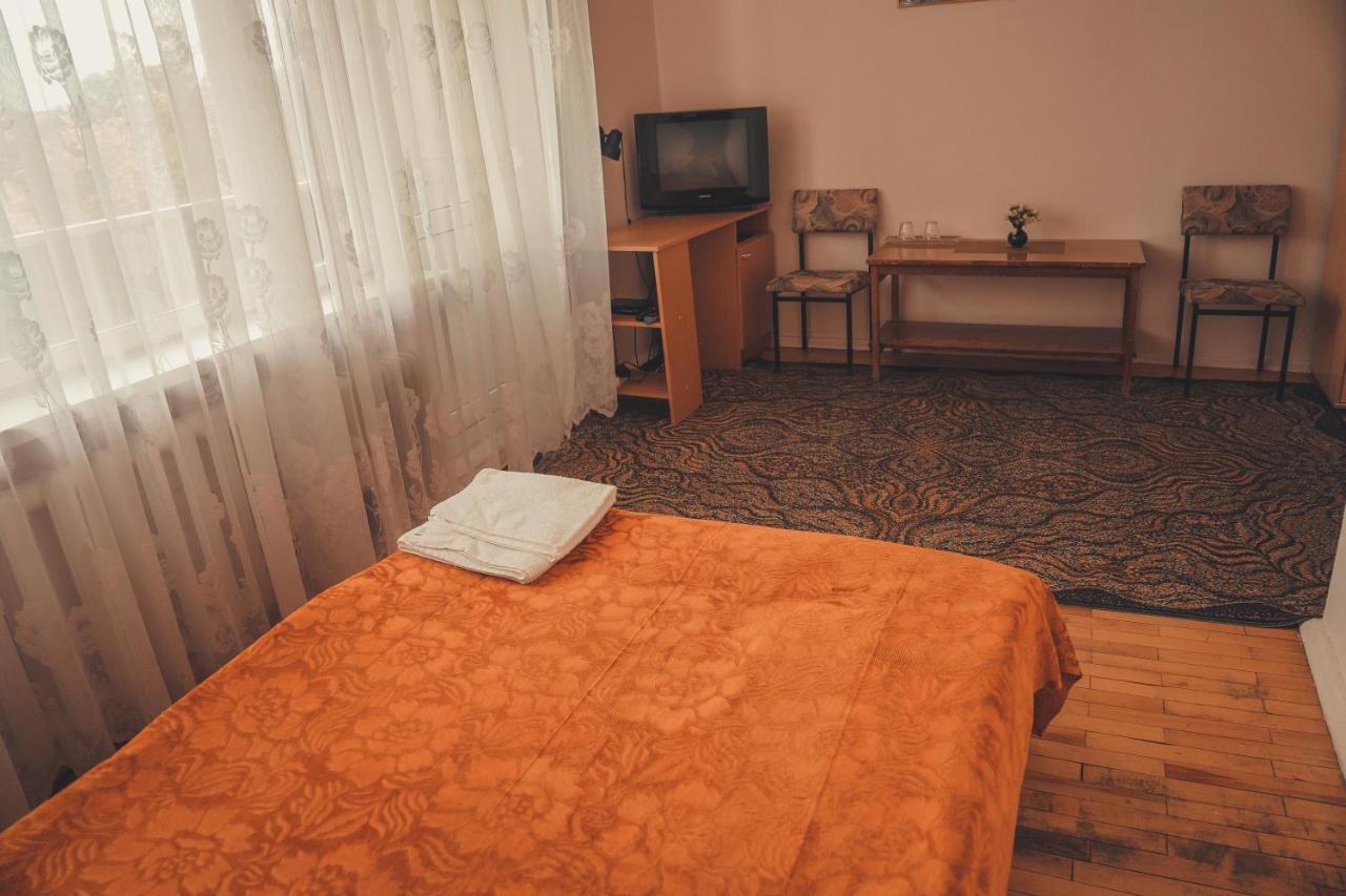 Hotell Paeaesuke Jõhvi エクステリア 写真