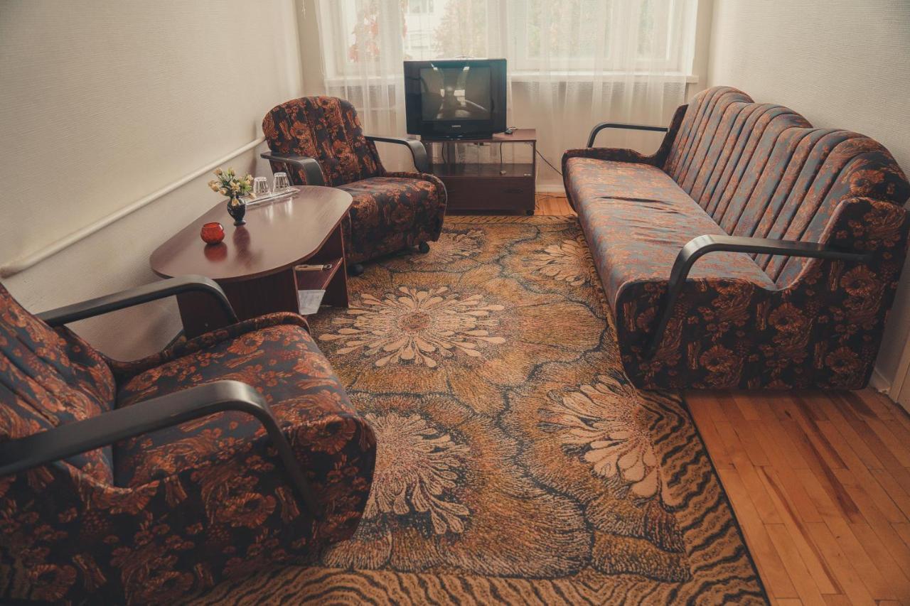 Hotell Paeaesuke Jõhvi エクステリア 写真
