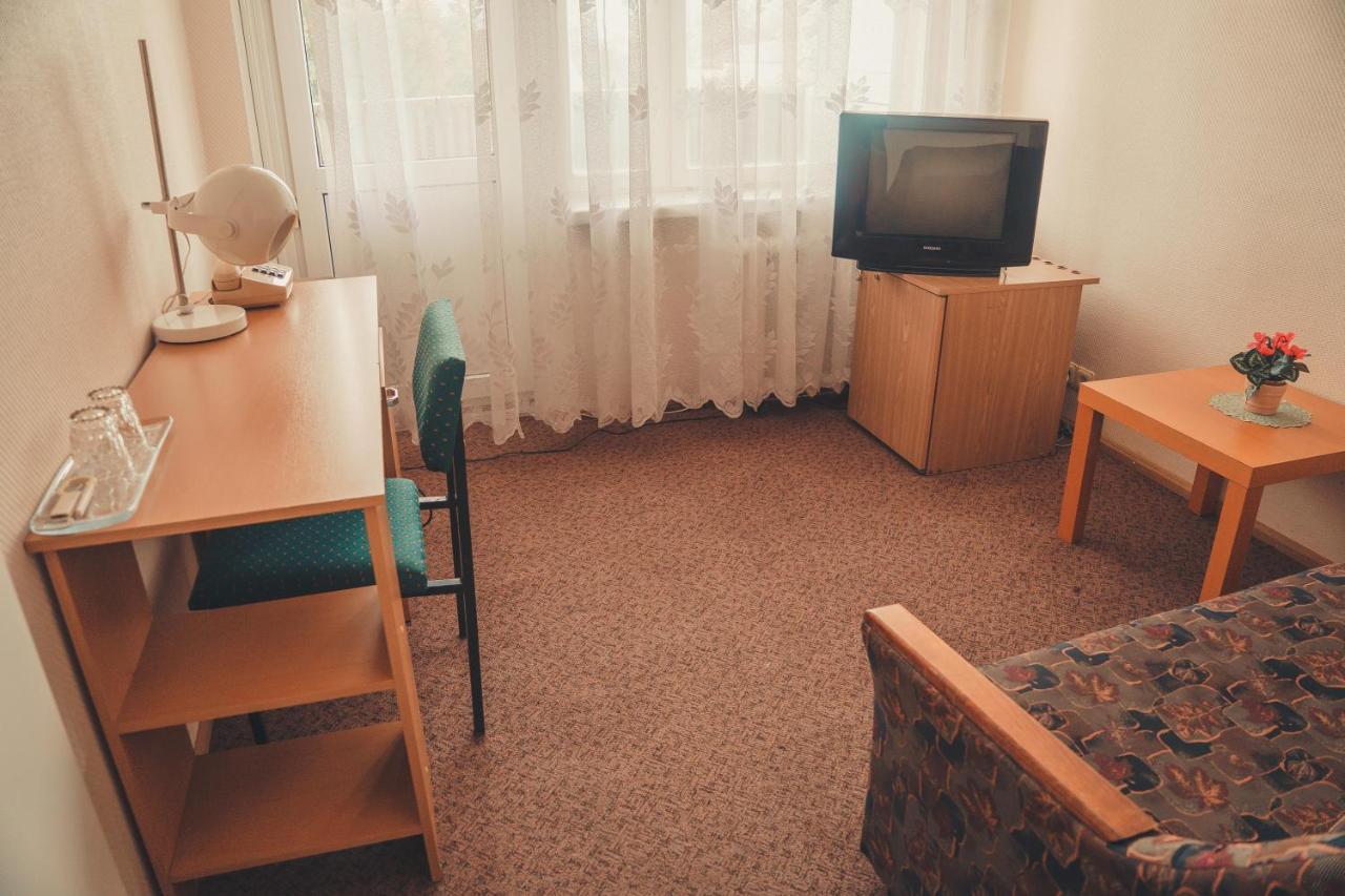 Hotell Paeaesuke Jõhvi エクステリア 写真